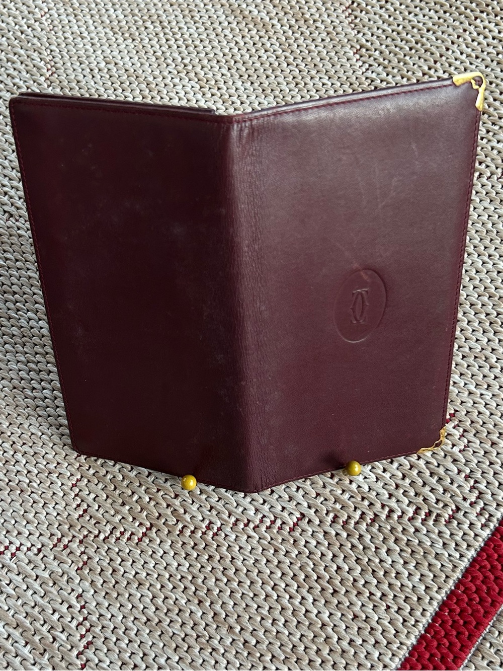 CARTIER Pre-Loved Luxury Leather Passport, Wallet, or Card Holder - Unisex - Picture 5 of 6
